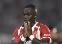 Se estancó el pase de Edwin Cetré a Boca por diferencias en los criterios médicos