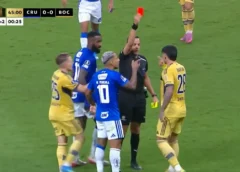 Ridícula expulsión de Barreiro en Boca en un cierre caliente del primer tiempo